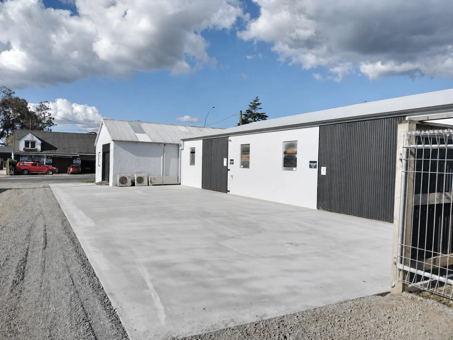 Leamington  Central Cambridge Warehouse with Mezzanine Storage