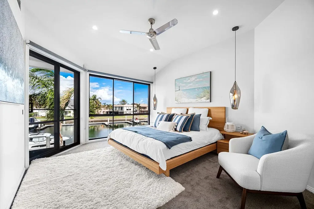 Patterson Lakes 4બેડરૂમ The Brief: Luxury waterfront masterpiece with private mooring