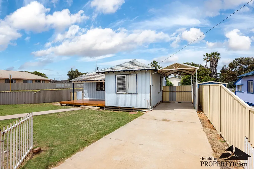 222 Evans Street, Beachlands, WA 6530