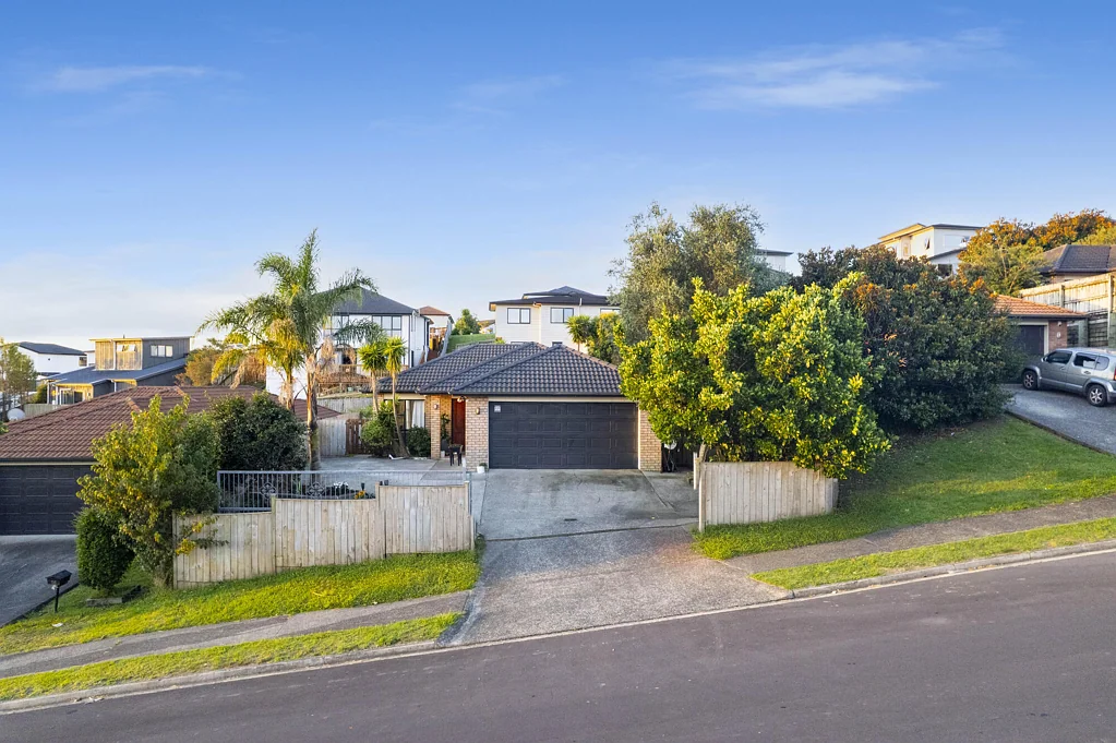 18 Keri Vista Rise, Papakura, Auckland