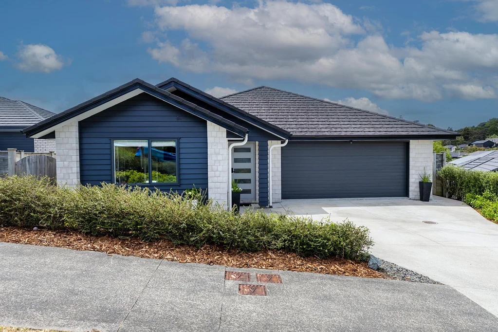 Warkworth 4ห้องนอน Sun Filled Family Living in a Prime Location