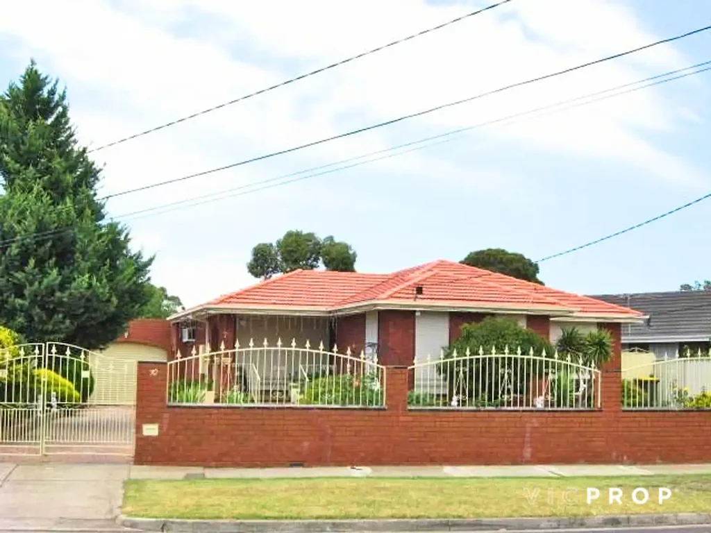 70 Talintyre Road, Sunshine West, VIC 3020