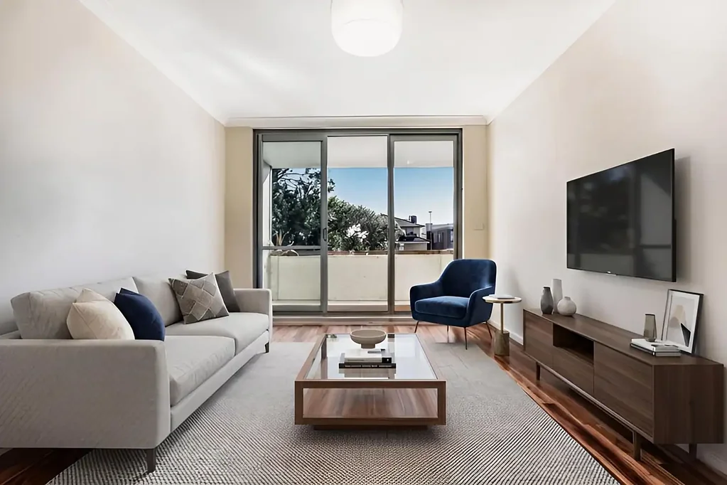 Bondi Beach Living – Sunny 2 Bedroom Apartment with Garage