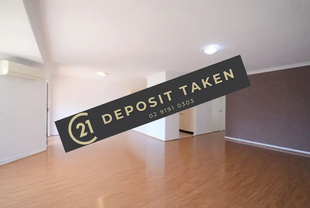 ULTRA MODERN- ULTRA CONVENIENT 2 BED UNIT!!!
