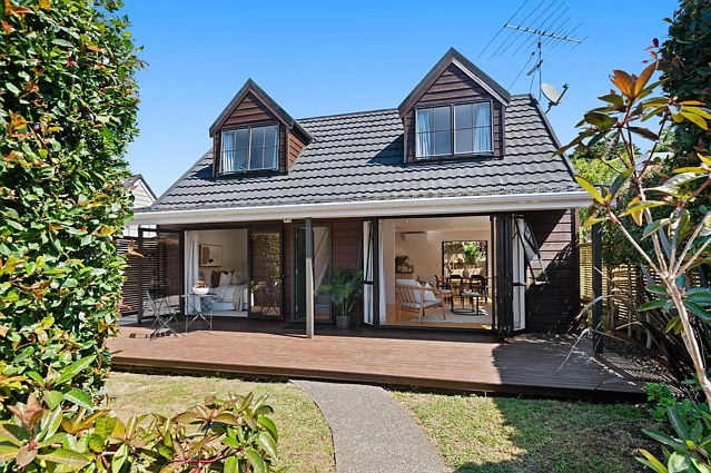 27B Combes Road, Remuera, Auckland City