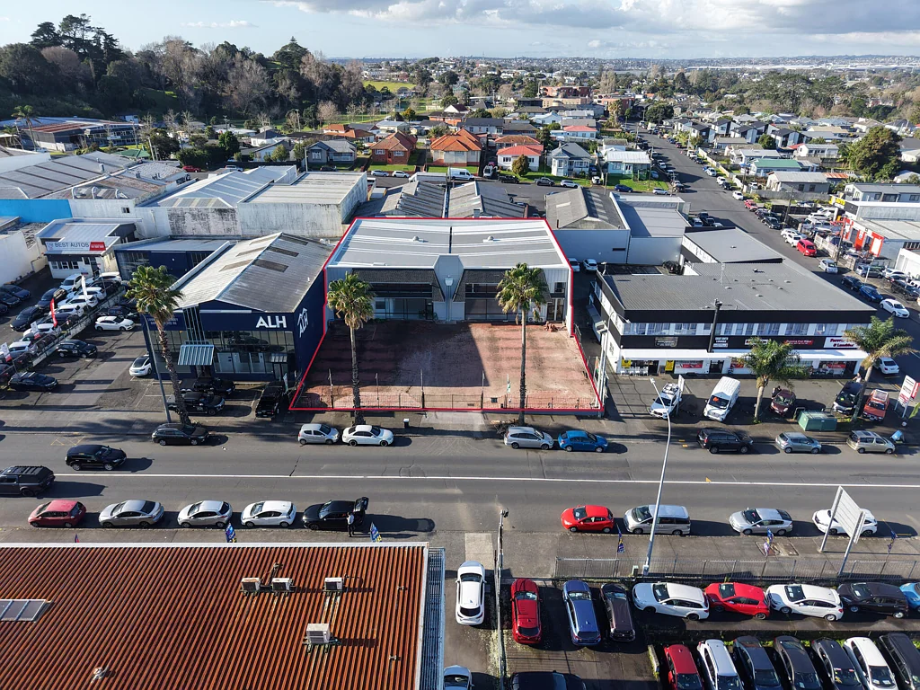 Otahuhu  Exceptional refurbishment - 902sqm in Otahuhu