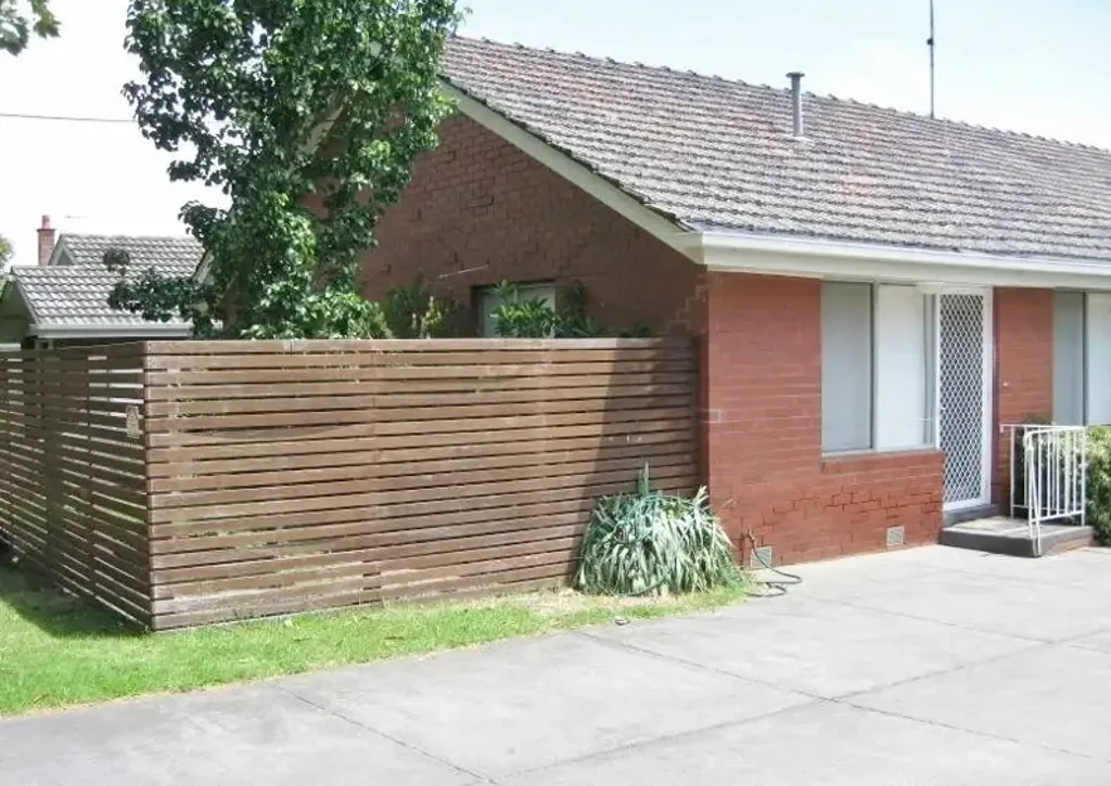 EASY LIVING IN GREAT LOCATION