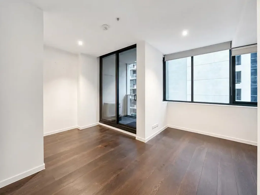 Stylish Inner-City Living with Spectacular CBD Views