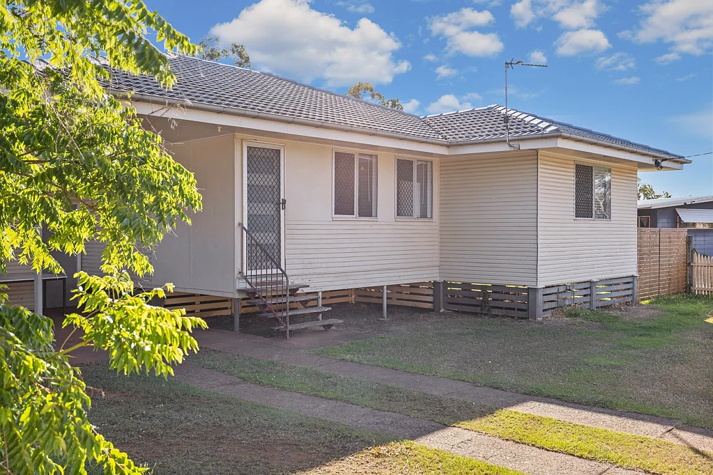 37 Milligan Street, Oakey, QLD 4401