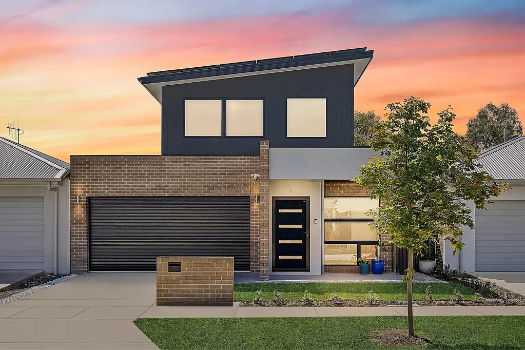 Throsby 4 Bedroom Beautifully Presented Modern Home for Easy Living