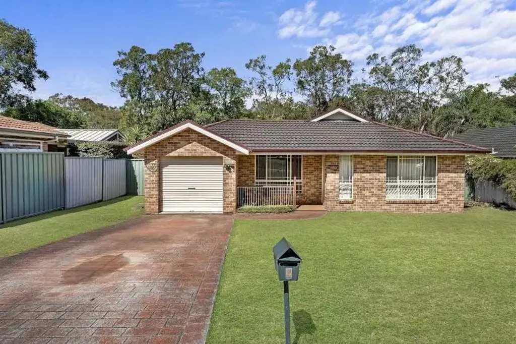 4 Scribbly Gum Close, San Remo, NSW 2262