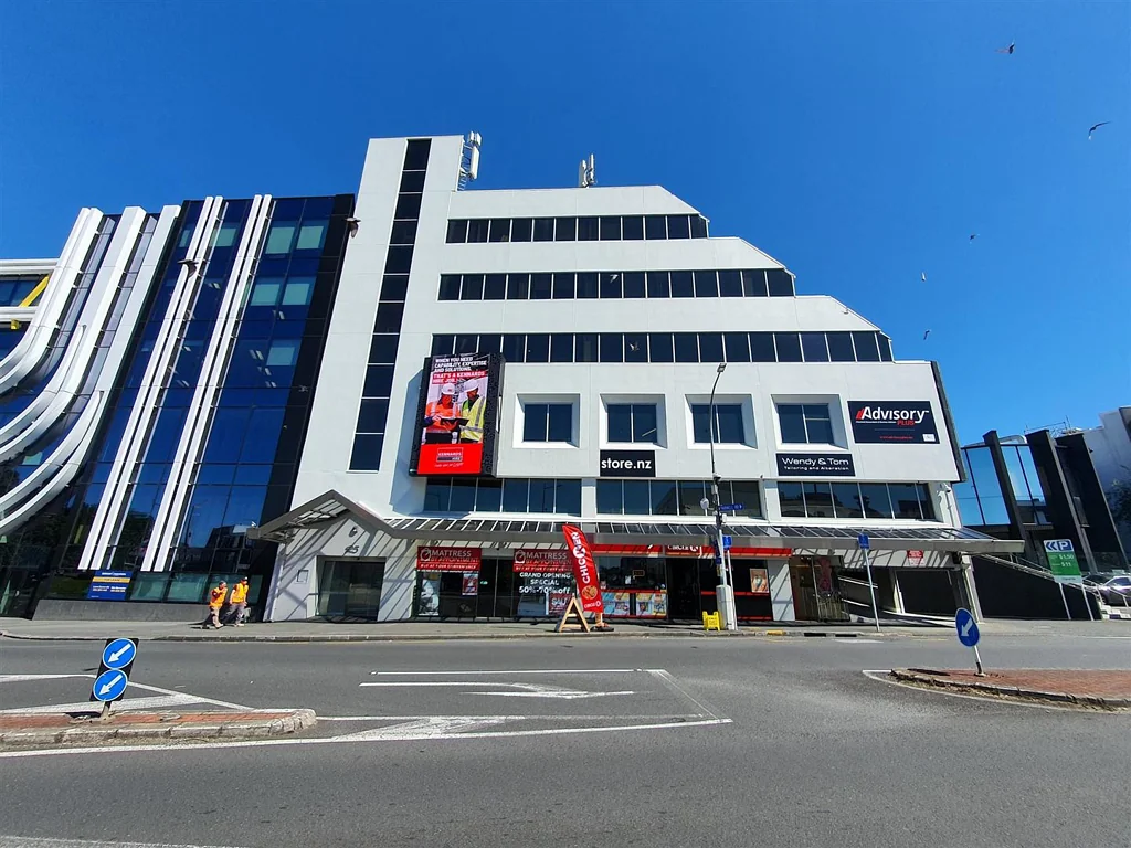 Newmarket  Polished Broadway Office with Parking