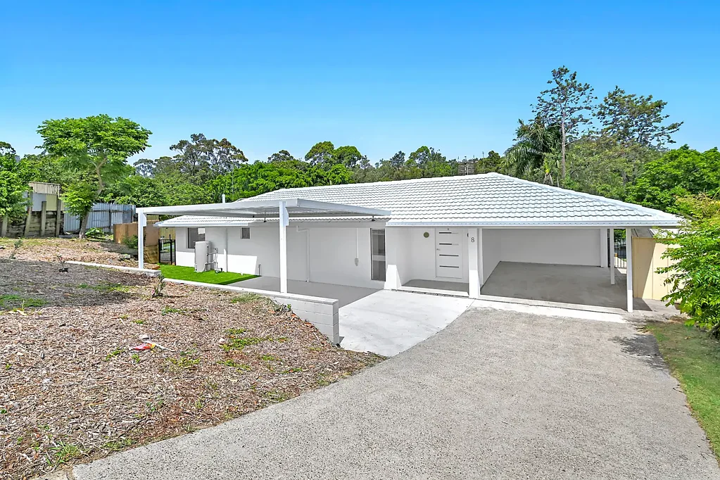 Worongary 3房  Immaculate Coastal Elegance: Effortless Entertaining & Exceptional Investment Potential
