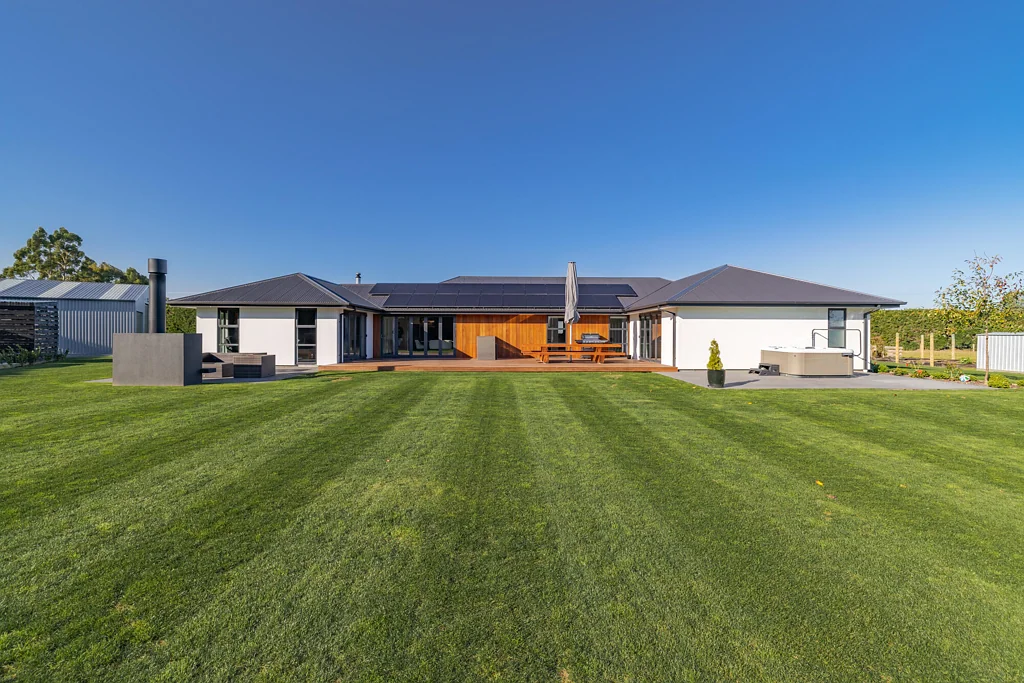 West Melton  Secluded lifestyle living on four hectares
