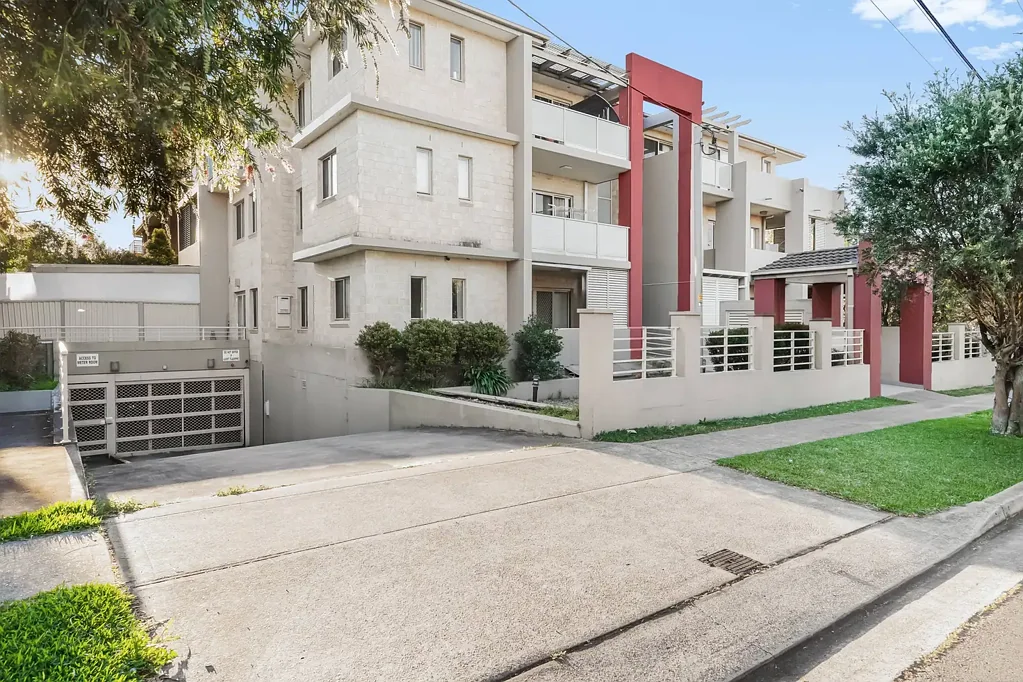 8/77-79 Bangor Street, Guildford, NSW 2161