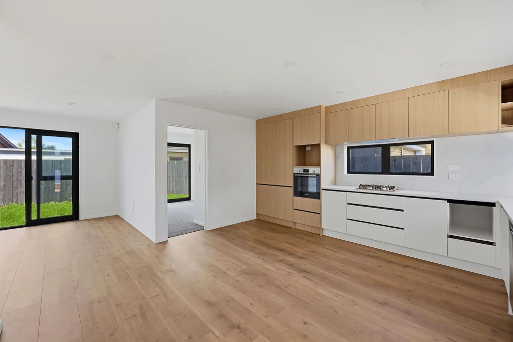 Otahuhu 3Phòng ngủ Must Sell - Outstanding Value