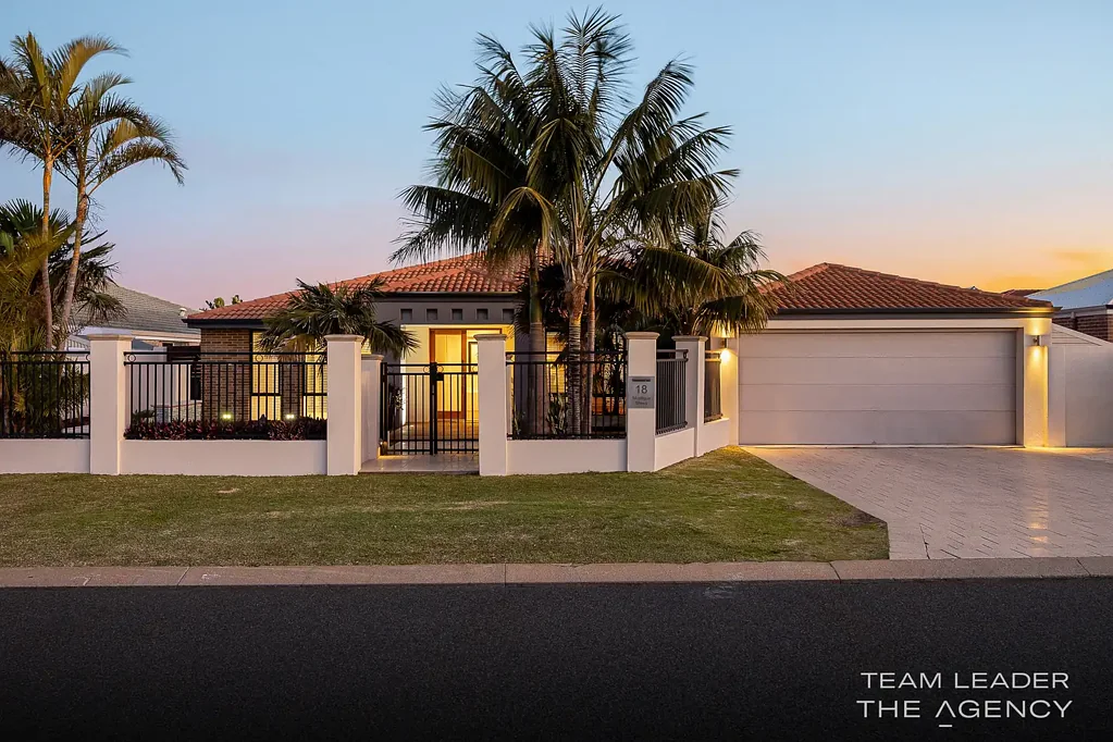 18 Mustique Mews, Secret Harbour, WA 6173