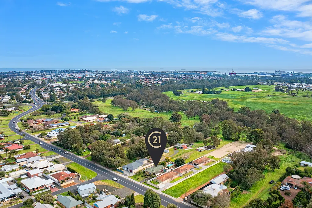 124 South Western Highway, Glen Iris, WA 6230