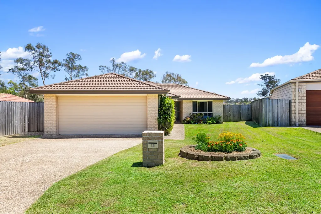 Flagstone 4Moenga Selling now by Meagan Read