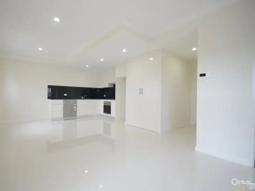 Luxury Near New Apartment!!