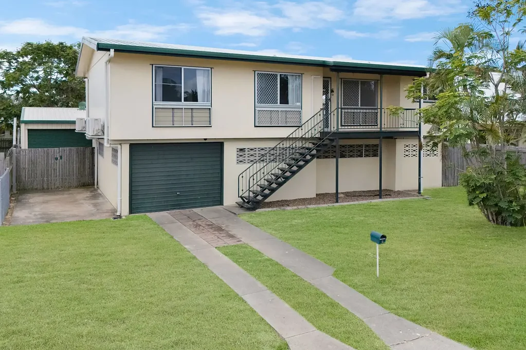 Thuringowa Central 3 Bedroom Family home with modern touches and a large shed!