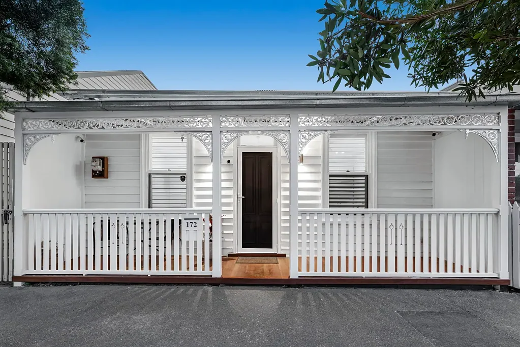 Port Melbourne 3ਬੈੱਡਰੂਮ A Masterclass in Modern Elegance Behind a Victorian Façade