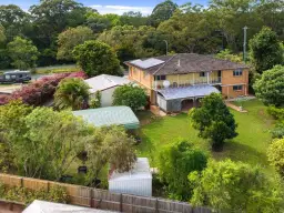 22 Pine Grove Road, Woombye