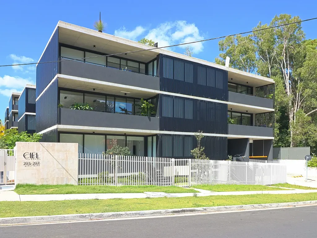 Stylish Two-Bedroom Apartment in the Heart of Coogee