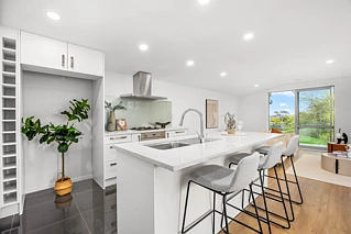 832A East Coast Road, Oteha, North Shore City