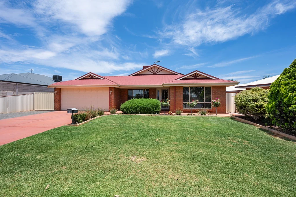 7 Hart Kerspien Drive, Broadwood, WA 6430