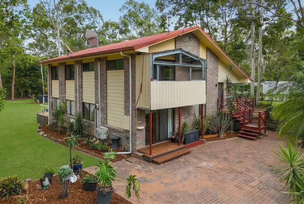 30-32 Kensington Drive, Munruben, QLD 4125