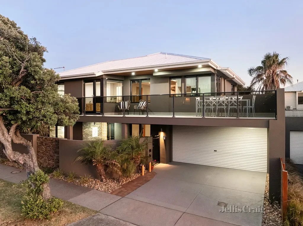 Unparalleled Beachside Living with Breathtaking Views