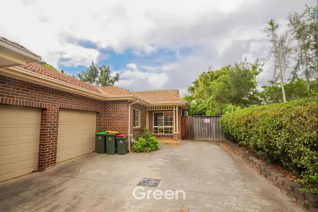 Quietly Positioned Three-Bedroom Villa Close to Eastwood Amenities
