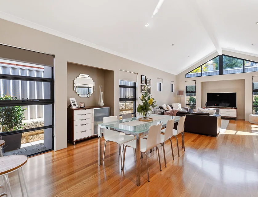 19A Tuart Street, Yokine, WA 6060, 3部屋, 2バスルーム, House