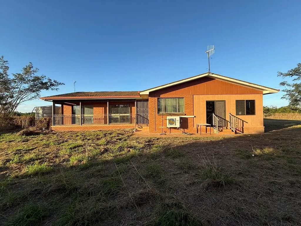 111 Douglas Road, Alloway, QLD 4670