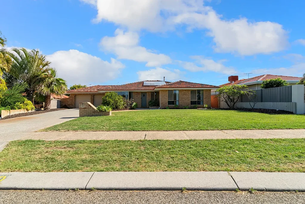 40 Dartford Crescent, Marangaroo, WA 6064