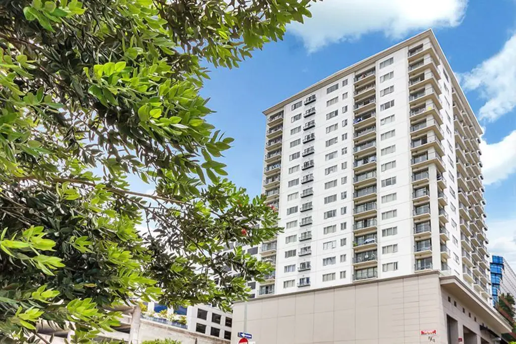 Be quick! Decent two bedroom apartment with affordable price!