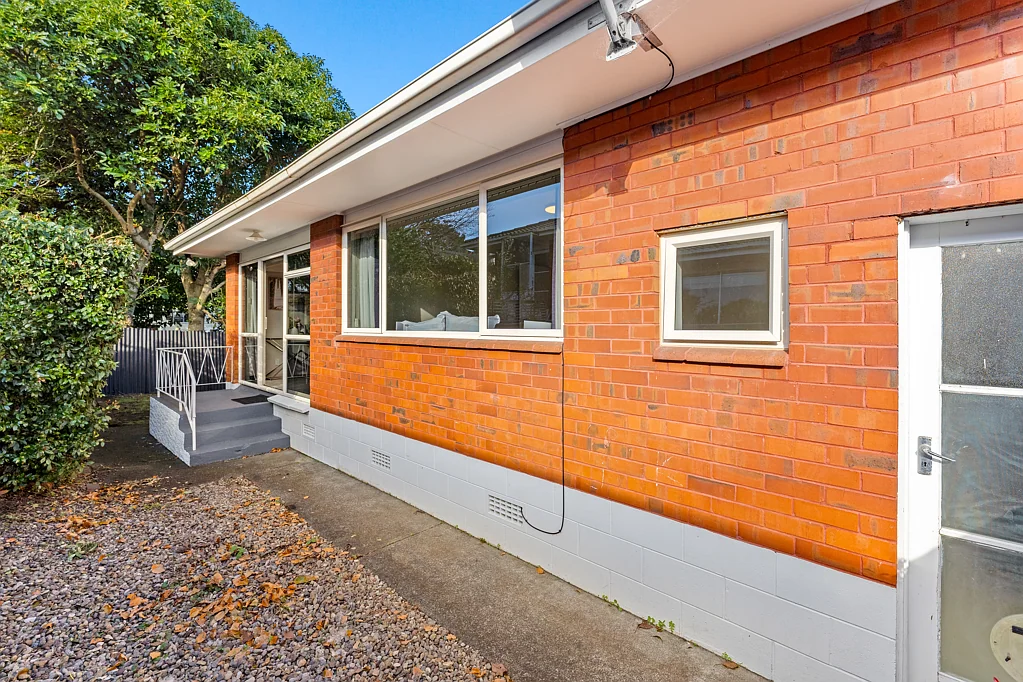 Onehunga 2બેડરૂમ Unbeatable Value & Opportunity