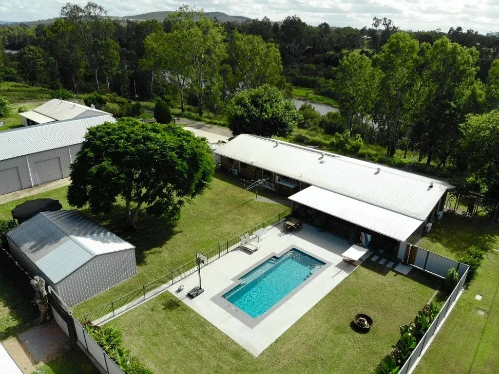 Gayndah 4 Bedroom PRIVATE OASIS WITH THE LOT ....