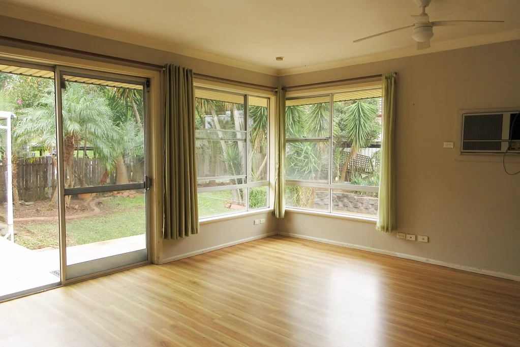 SPACIOUS FAMILY HOME IN CONVENIENT LOCATION