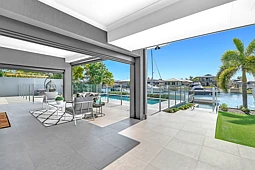 27 Oxley Drive, Paradise Point