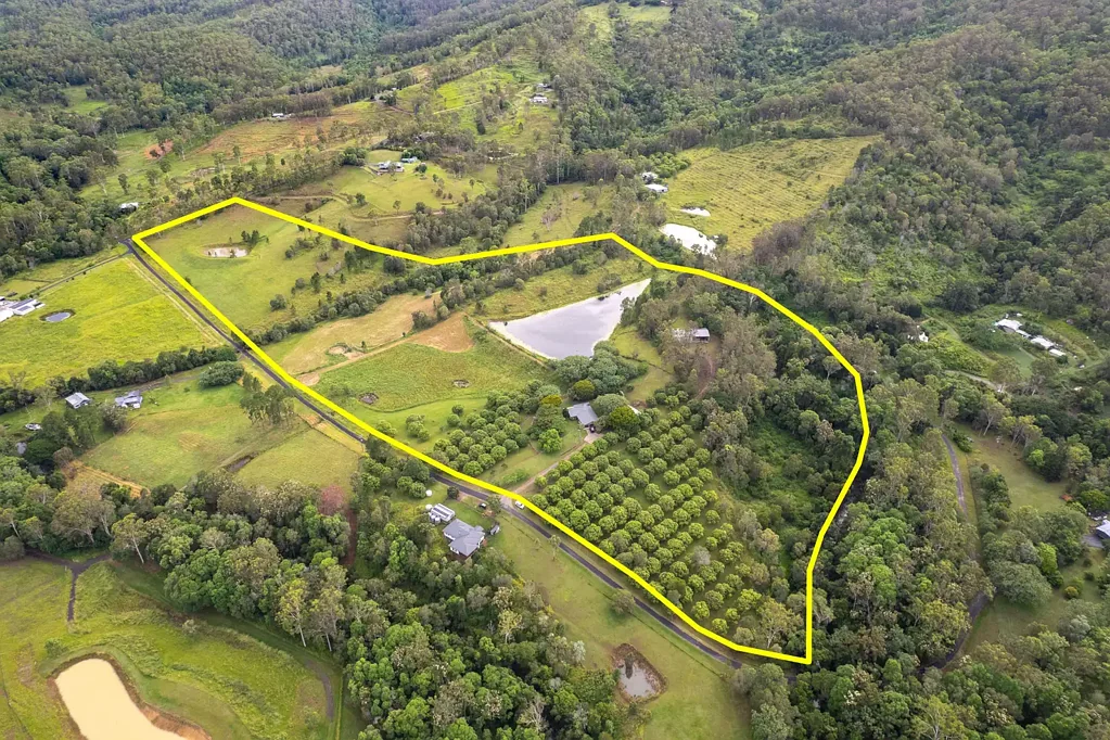 Moorina 4房 乡村宁静生活 36英亩土地 现代低层砖木 4卧2浴 独立客厅餐厅 户外娱乐区 成熟景观 舒适便捷 休闲农业梦想 Your Hobby Farm Dream Awaits
