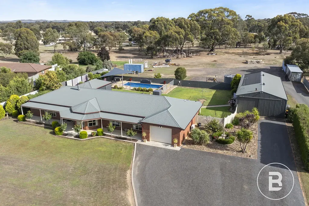 Maryborough 3Phòng ngủ Space, Comfort & Country Convenience – The Ultimate Lifestyle Property