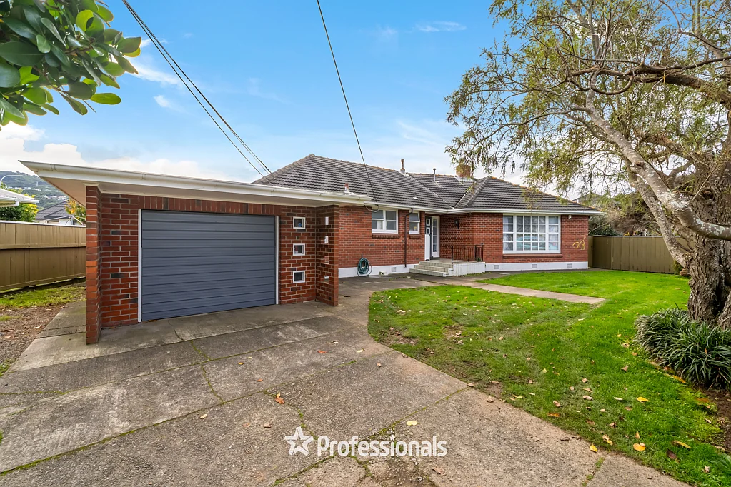 Lower Hutt 4બેડરૂમ LOCATION, SOLID BONES & POTENTIAL