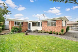 42 Takanini Road, Takanini