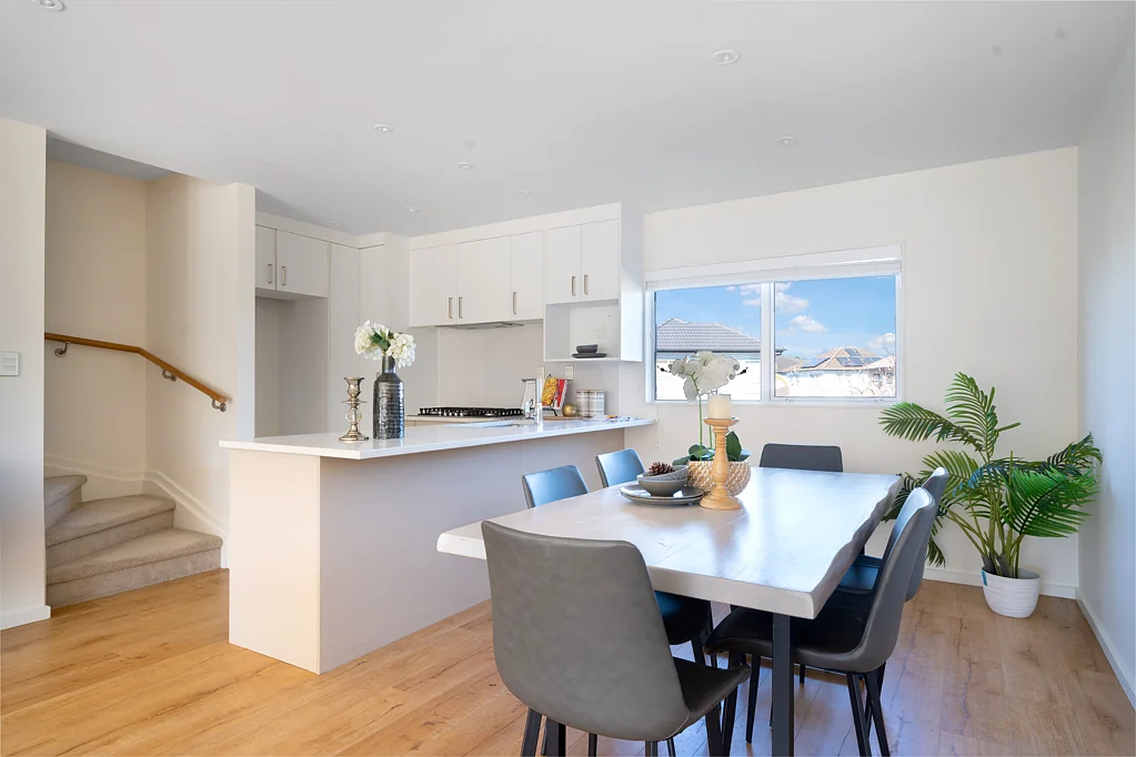 Te Atatu South 4غرفة نوم Where Comfort Meets Convenience-Vendor Says Sale!