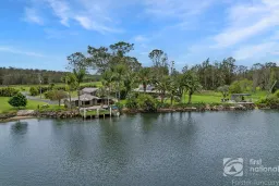 912 THE LAKES WAY, Darawank