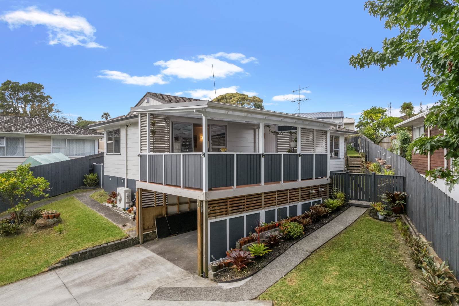 96 Farquhar Road, Glendene, Auckland - Waitakere, 3 कमरे, 1 बाथरूम, House