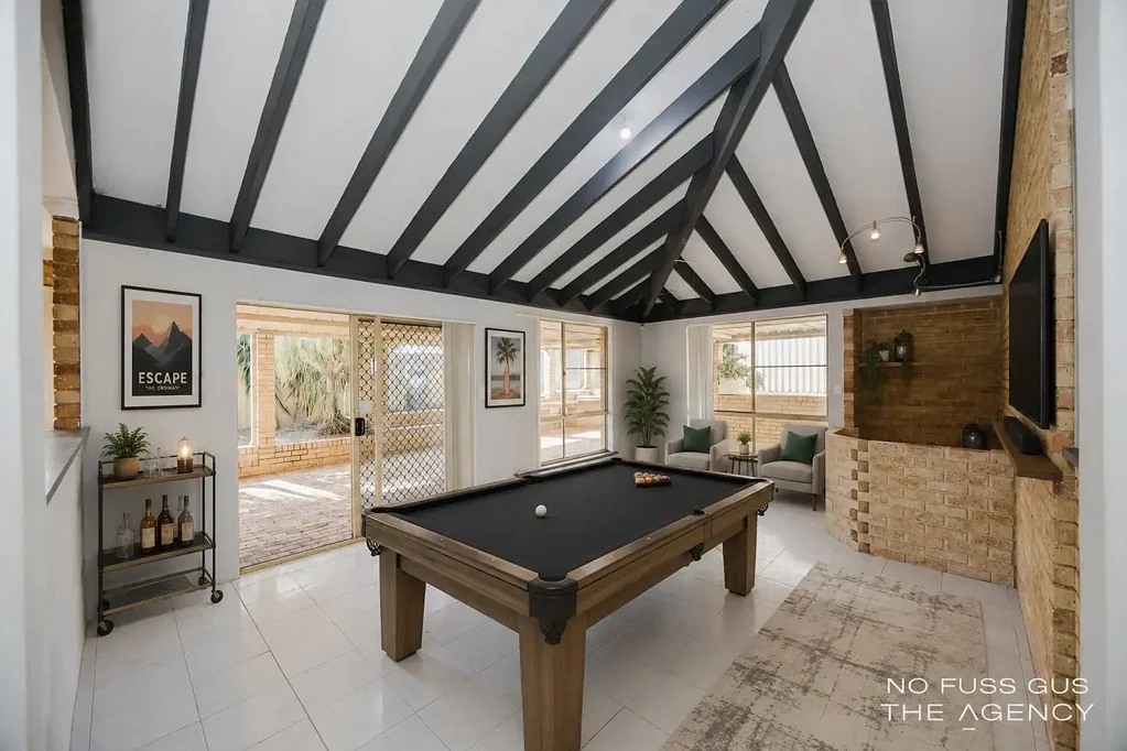 Greenwood 4 Bedroom Space, Workshop, Opportunity!