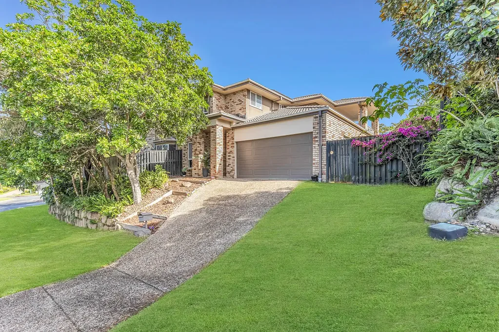 Upper Coomera 4房  Priced To Sell Spacious Duplex